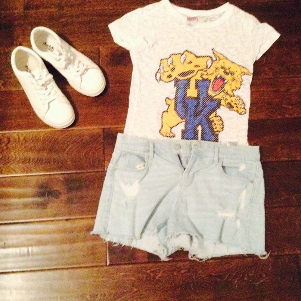 Cute Kentucky wildcat shirt see-through